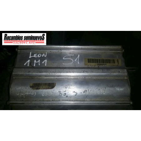 AIRBAG dreapta VOLKSWAGEN GOLF 4 1J0 880 204 K / 1J0880204K1J0 880 204 K / 1J0880204K