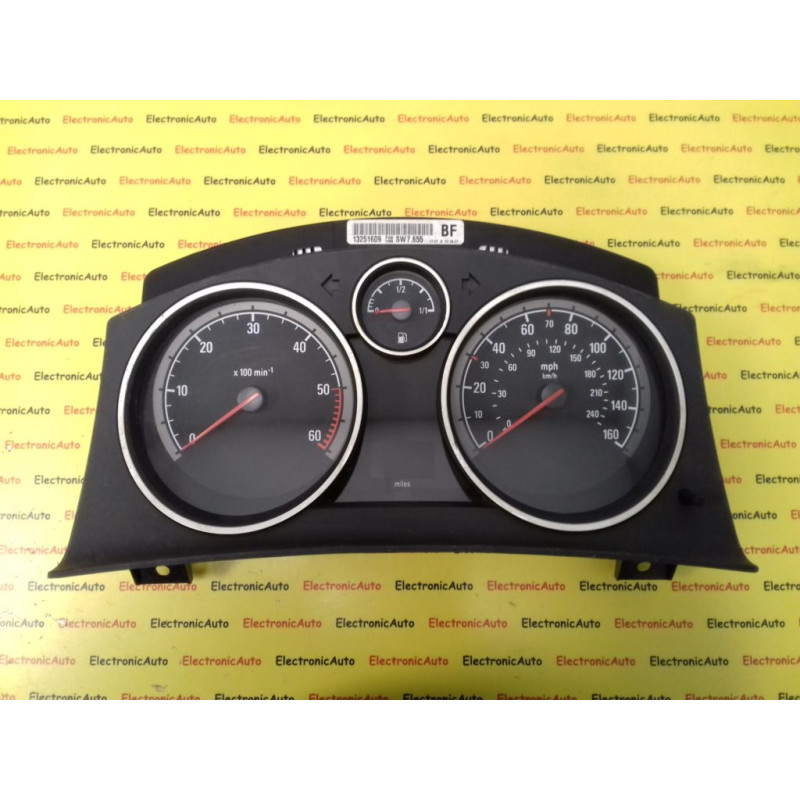 Ceasuri Bord Opel Astra H, 13251609
