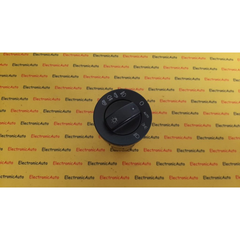 Bloc lumini AUDI A4 8E0941531B
